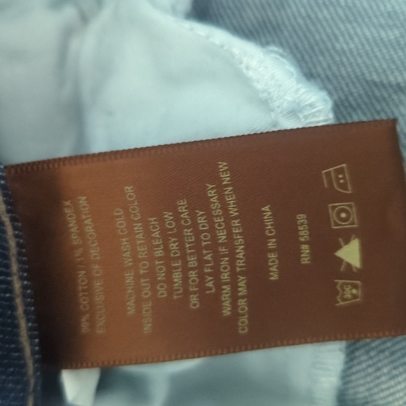 Kut from the Kloth Catherine Boyfriend 10 distressed - Picture 10 of 13